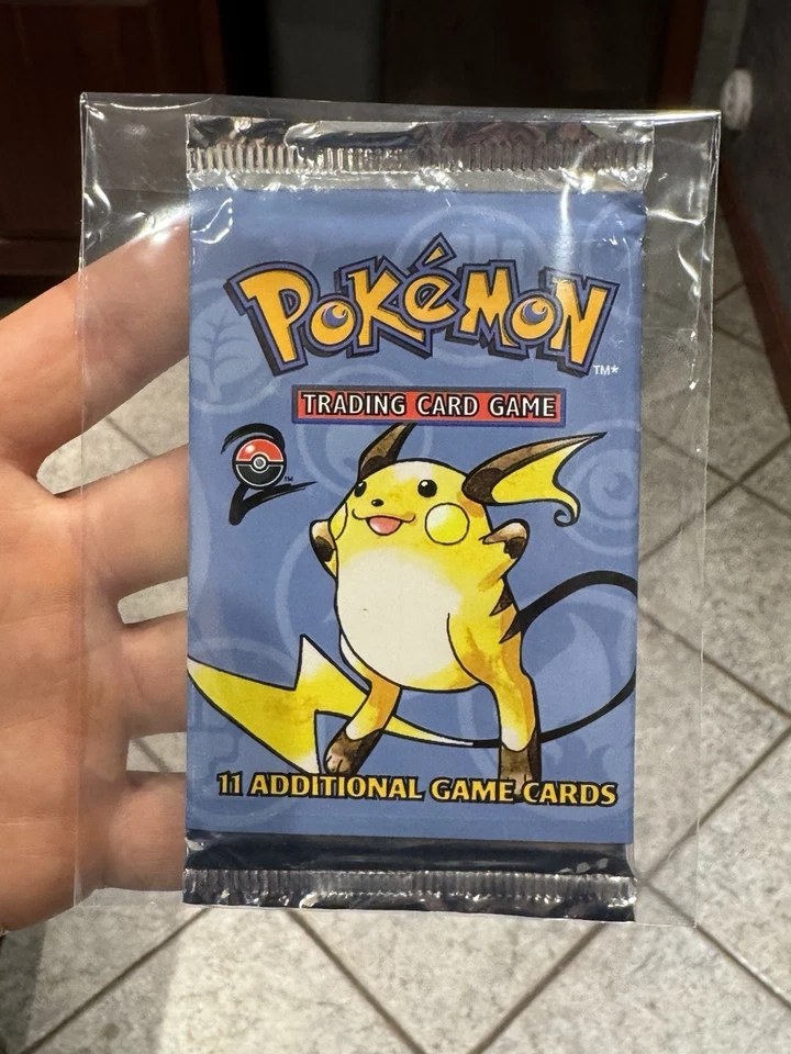 1990 Base Pokémon Pack Series 2 (Raichu) lacrado de fábrica! - Imagem 2 de 3