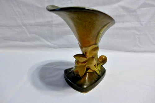 VTG Roseville Zephyr Lily Green - Yellow 1946  Art Pottery Cornucopia Vase 203-6