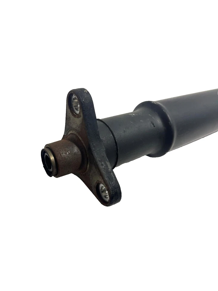 BMW OEM 640i Gran Coupé xDRIVE EJE DE TRANSMISIÓN TRASERO HÉLICE DEL EJE DE TRANSMISIÓN 2014-2019 Foto 2 de 4