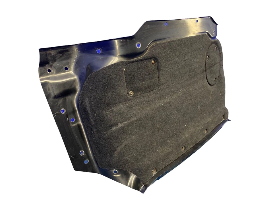 2011 2012 2013 2014 2015 AUDI R8 AWD 5.2L REAR ENGINE COVER METAL PANEL COVER Foto 4 de 4