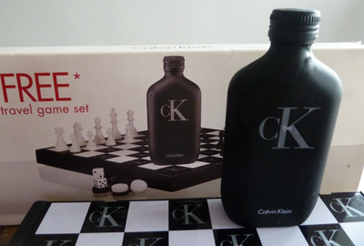 カルバン・クラインck-beチェス盤