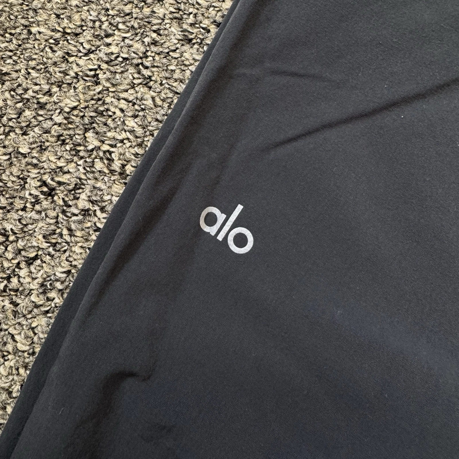 alo-yoga workout soft sweatpants