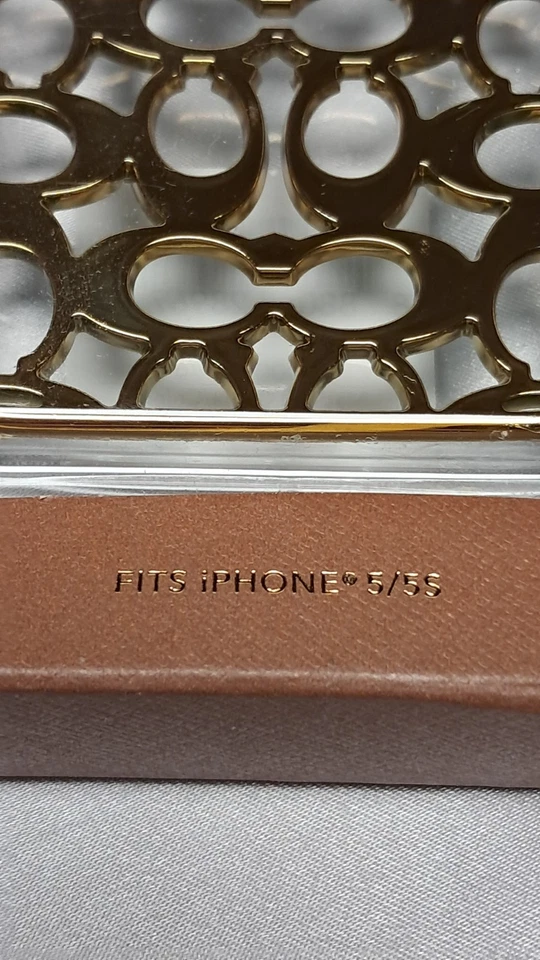 Capa Coach iPhone 5/5S assinatura padrão logotipo "C". Ouro - Imagem 2 de 3