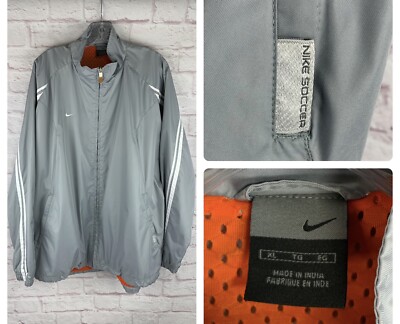 NIKE ナイロンジャケット 中綿コート 00s ビンテージ y2k サッカー NIKE ナイロンジャケット 中綿コート 00s ビンテージ y2k