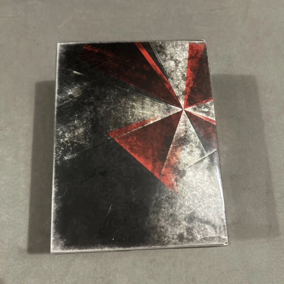 BIOHAZARD Ultimate Complete Box Set Blu-Ray 3D+2D JAPAN Exclusive - Image 3 of 4