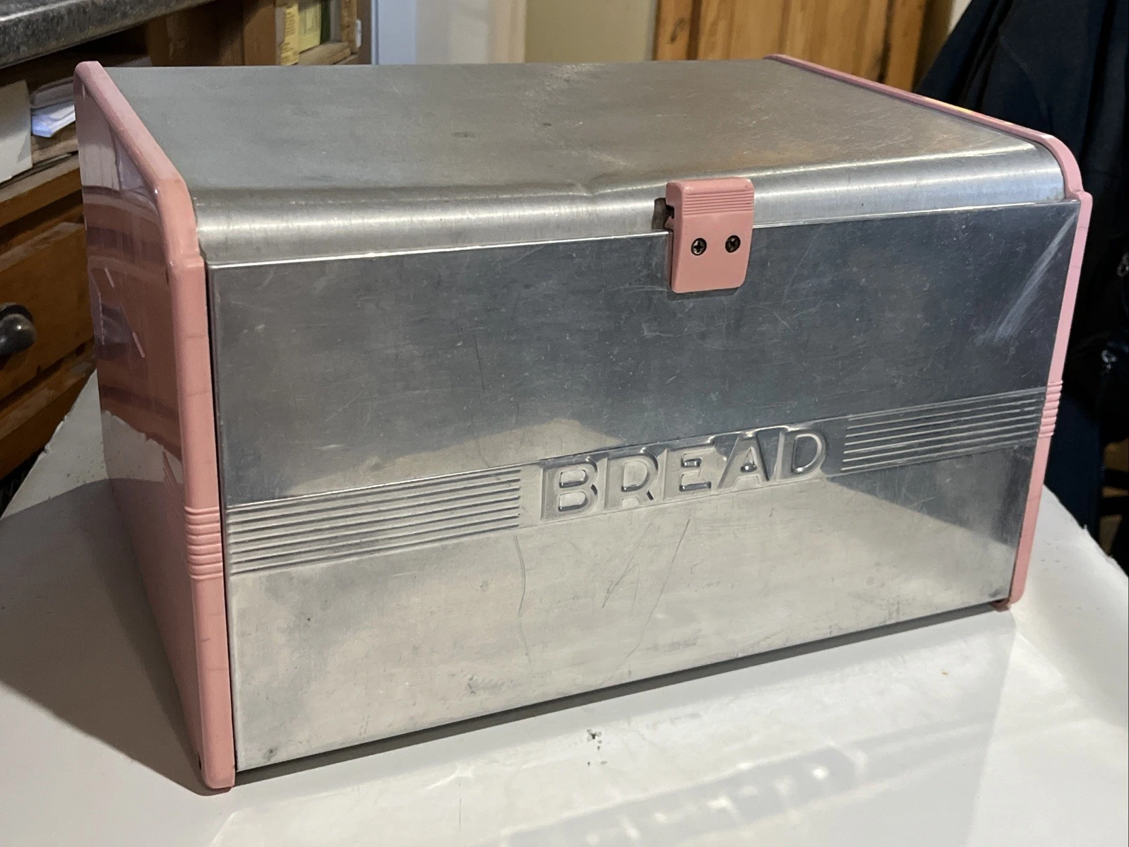 Vintage PINK & ALUMINUM Bread Box with Shelf and Hinged Door MCM Retro
Opens in a new window or tab