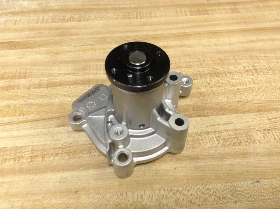 Bomba de agua AW9353 para Hyundai 1.8L 2.0L Elantra KIA Soul Spectra Sportage 96-12 Foto 3 de 4