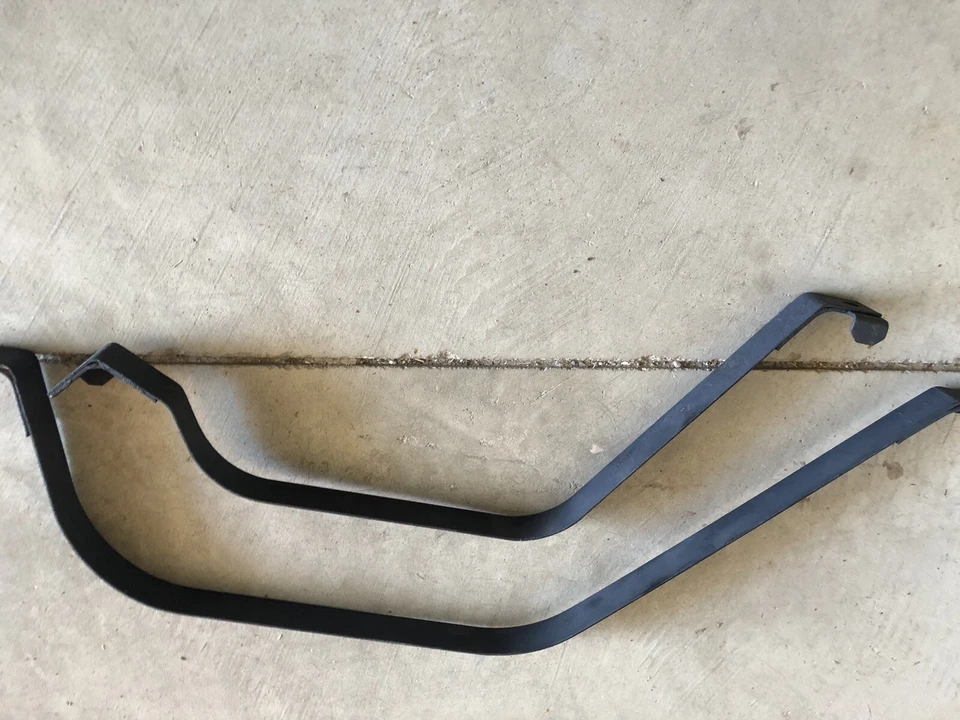 2011 nissan cube gas tank straps, OEM, Right & Left ,Pair, OEM - Image 2 of 4