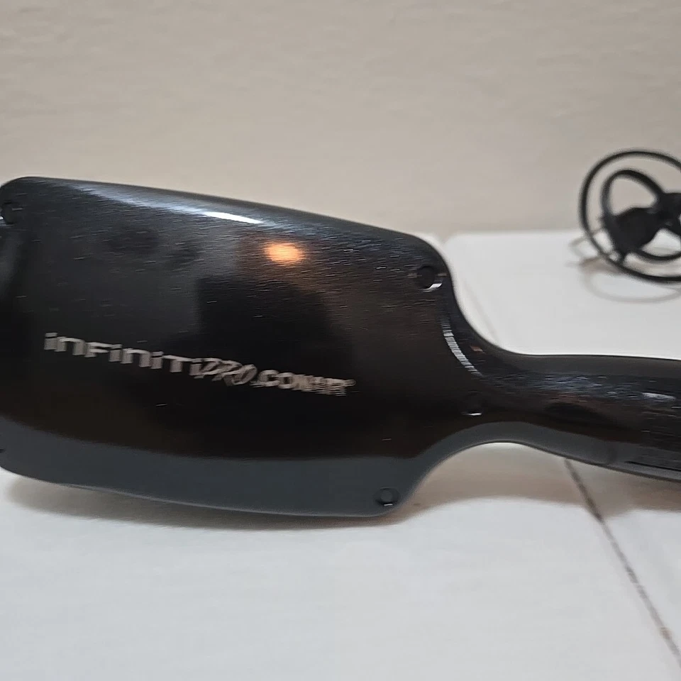 Conair BC7N Infiniti PRO Diamond Brilliance Hot Paddle Brush - Black - Image 3 of 4