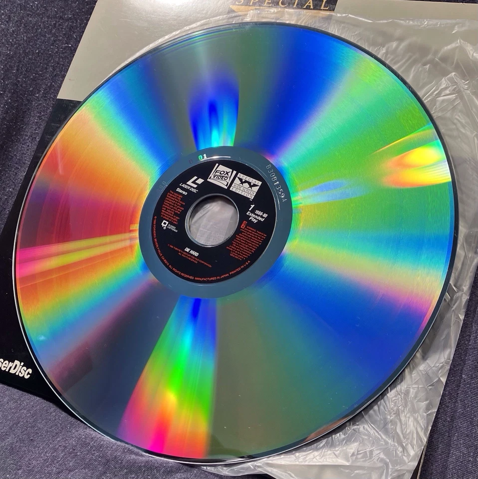 “Die Hard” Laserdisc Special Letterbox Widescreen Edition a Christmas Tradition! Foto 4 de 4