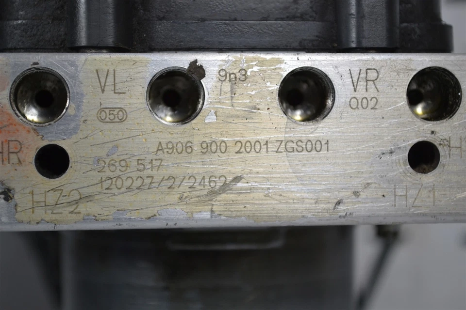 A9069002001ZGS001 Mercedes Sprinter Freightliner 10-12 ABS Antibloqueo OEM 6E5 211 Foto 4 de 4