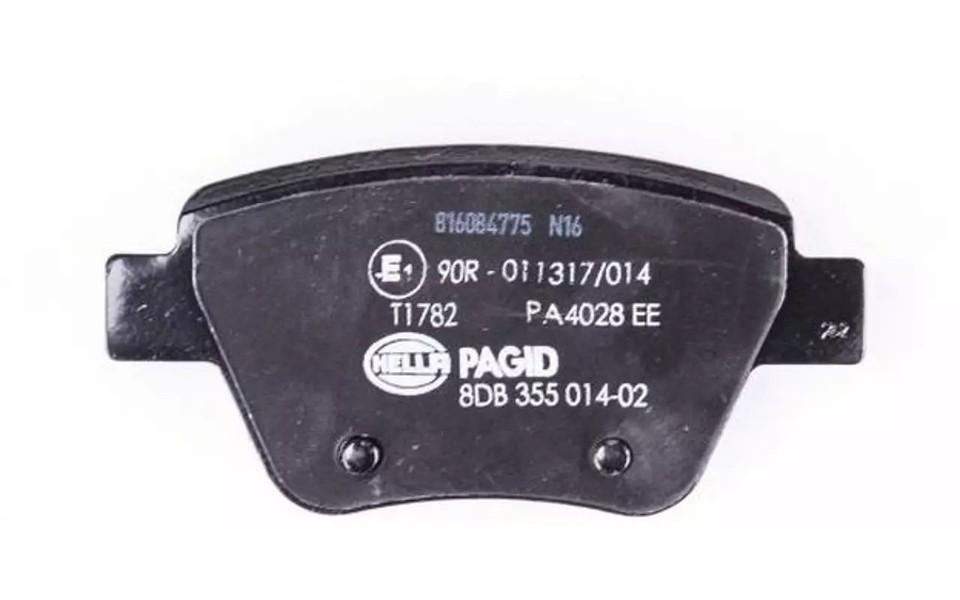 Remblokken set 8DB 355 020-611 Hella voor o.a. KIA