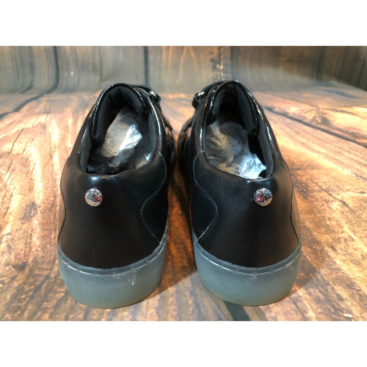 Michael Kors Black Shiny Sneaker Low Top Shoes Womens 9.5 (x4n) | eBay Michael Kors Black Shiny Sneaker Low Top Shoes Womens 9.5 (x4n) | eBay