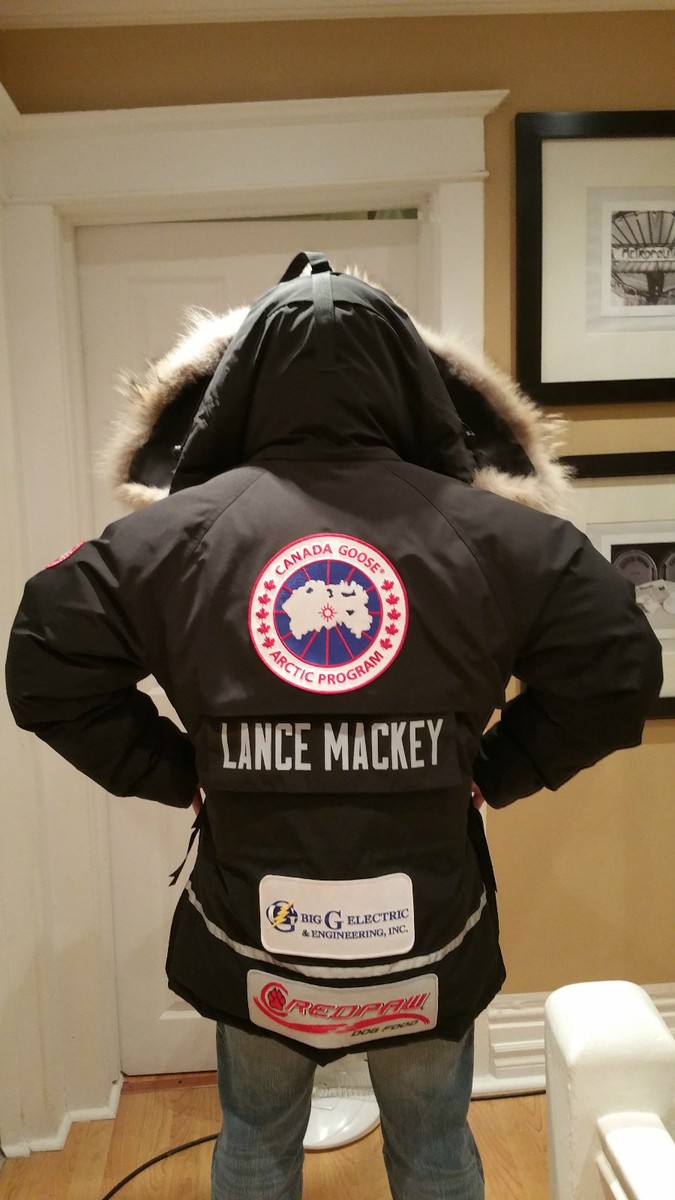 LIMITED EDITION IMPOSSIBLE TO FIND ICONIC CANADA GOOSE LANCE