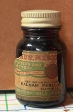 Vintage Magnus, Mabee & Reynard, Inc BALSAM PERU Medicine Bottle Grand Rapids MI