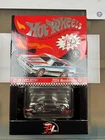 HOT WHEELS RED LINE CLUB EXCLUSIVE 2004 Custom Barracuda BLACK STRIPE  1641/8000