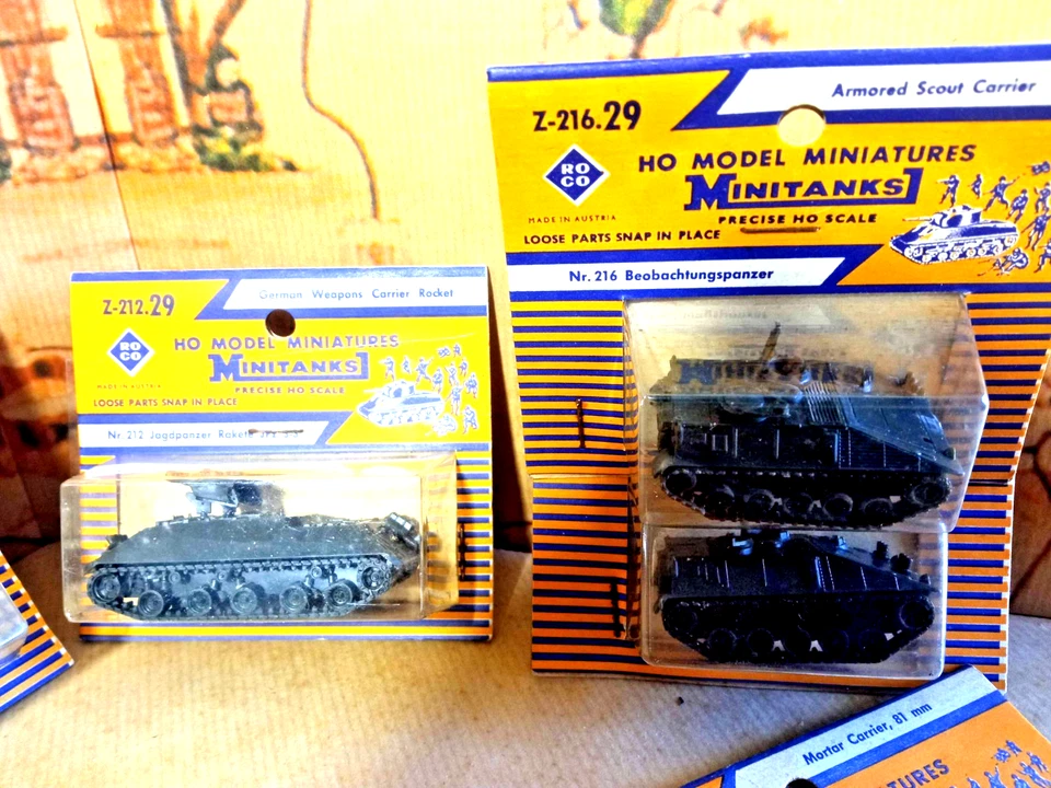 Roco minitanks 10 carri armamento assortiti Roco ottimi x pianali ferroviari  A - Immagine 2 di 4