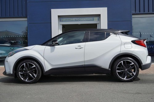 2022 Toyota C-HR 1.8 C-HR GR Sport HEV CVT 5dr SUV Hybrid Automatic - Picture 6 of 20