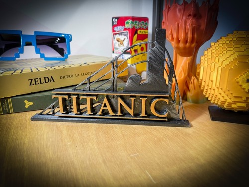 Titanic Figura de Acción Nerd Geek Gift Collection Edition Película Rare Fan Art - Imagen 4 de 4