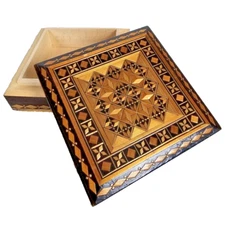 Russia Wood Trinket Box Lidded Inlaid Geometric Marquetry Parquetry 3.2 Inch VTG