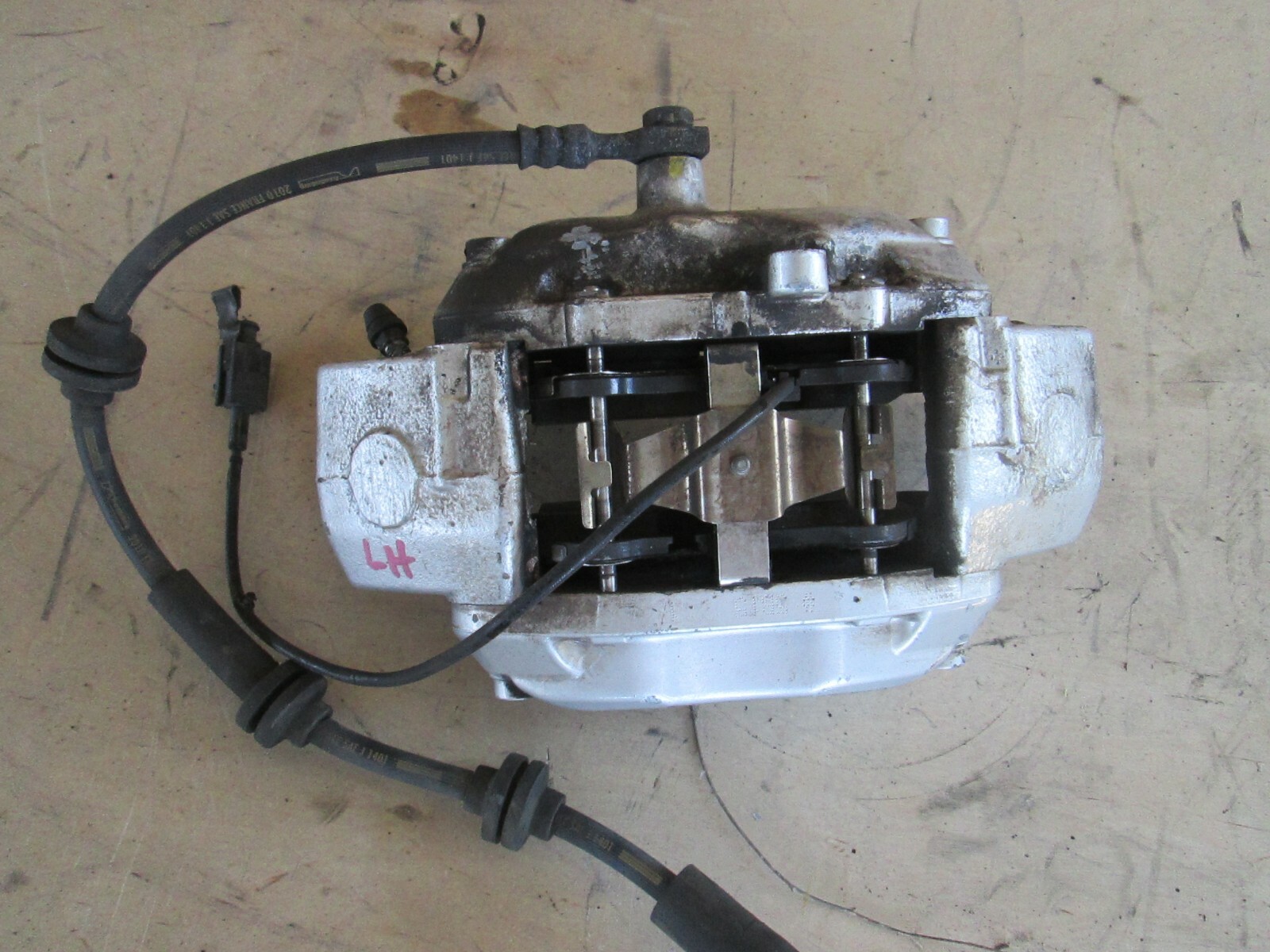 Maserati  Quattroporte 05 LH Front Brake Caliper 