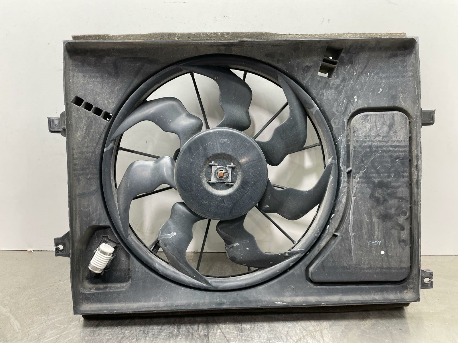 2013 KIA SOUL RADIATOR COOLING FAN ASSEMBLY+COOLANT RESERVOIR
