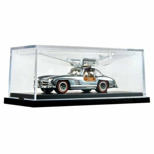 Best Buy: Hot Wheels Display Case with Exclusive Mercedes-Benz 190E Black  GXY52