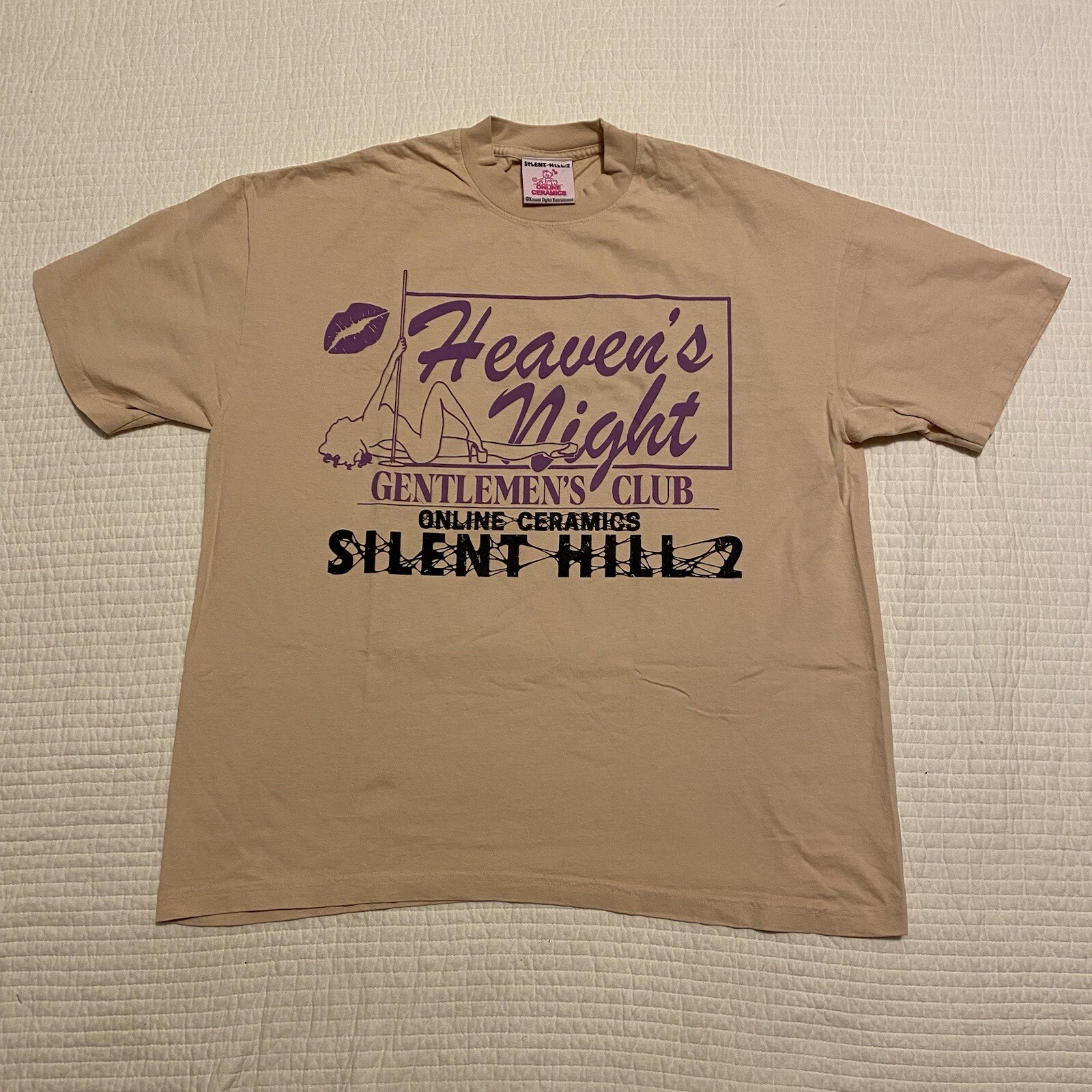 Online Ceramics Silent Hill 2 Heaven's Night Ghost Graphic Tee XL Beige Pink-image