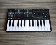 Akai MPK Mini 25 Keys Keyboard Synthesizer Controller Pad Music Production READ