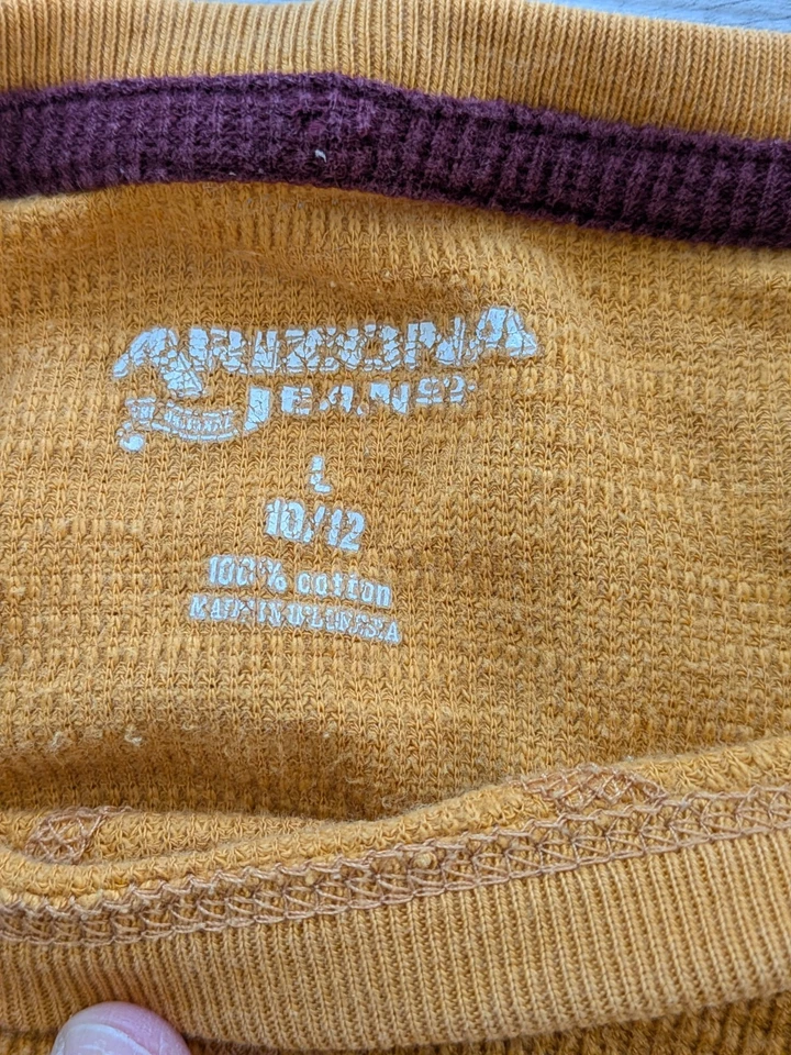 Boys Arizona Jeans Company Long Sleeve Vintage Gold Yellow Top Size Large 10-12 - Image 3 of 4