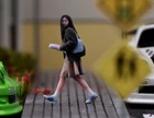 1:64 Painted Figure Model Miniature Resin Diorama Toy Sand Walking Girl Casual