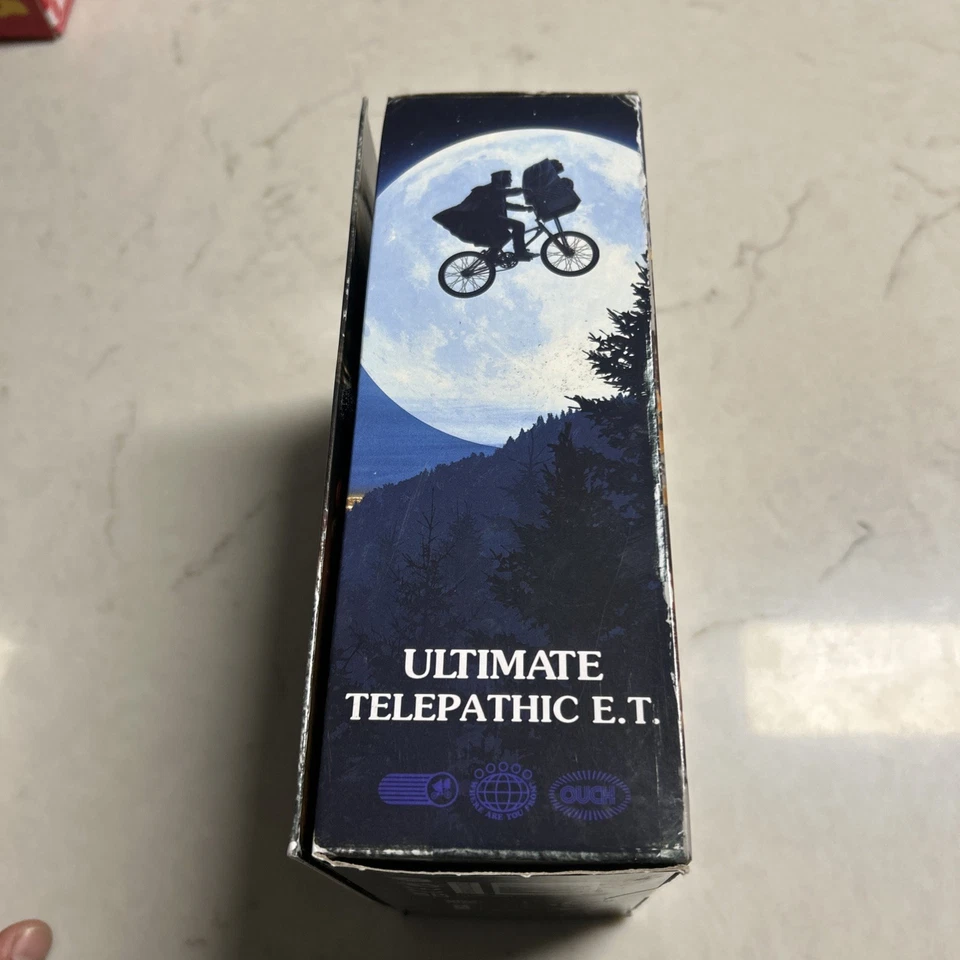 NECA E.T. Ultimate Telepathic E.T. Figura 40 Aniversario - Caja Nueva Desgaste  Foto 2 de 4