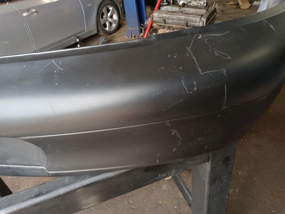 Оригинальный сменный задний бампер для Ford Escort SEDAN 1997–1999 годов выпуска - Изображение 3 из 4