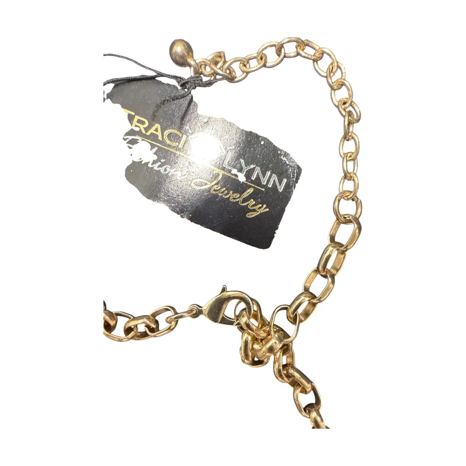 Collar llamativo de cristal en capas tono plata TRACI LYNN TL446 Foto 4 de 4