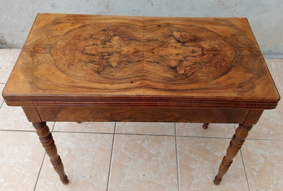 Table à jeux Louis Philippe en ronce de noyer - Photo 4/4