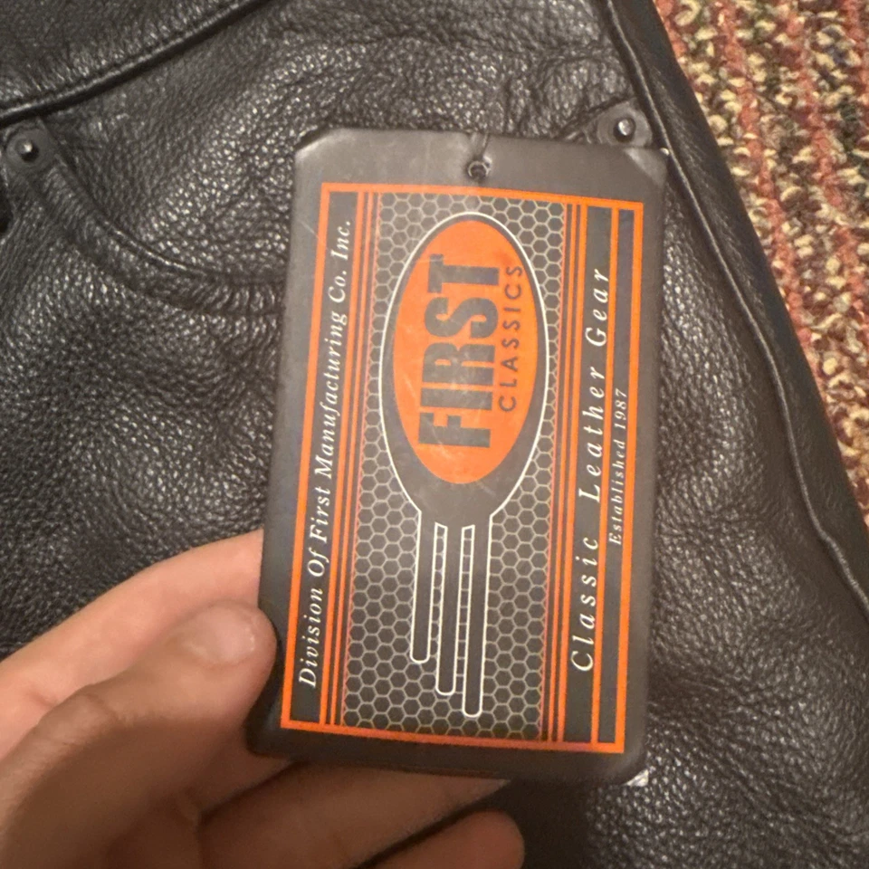 Pantalones de motociclista de cuero First Classics para mujer 6 negros nuevos con etiquetas Foto 3 de 4