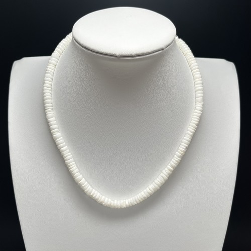 Vintage Puka Shell Necklace Choker 