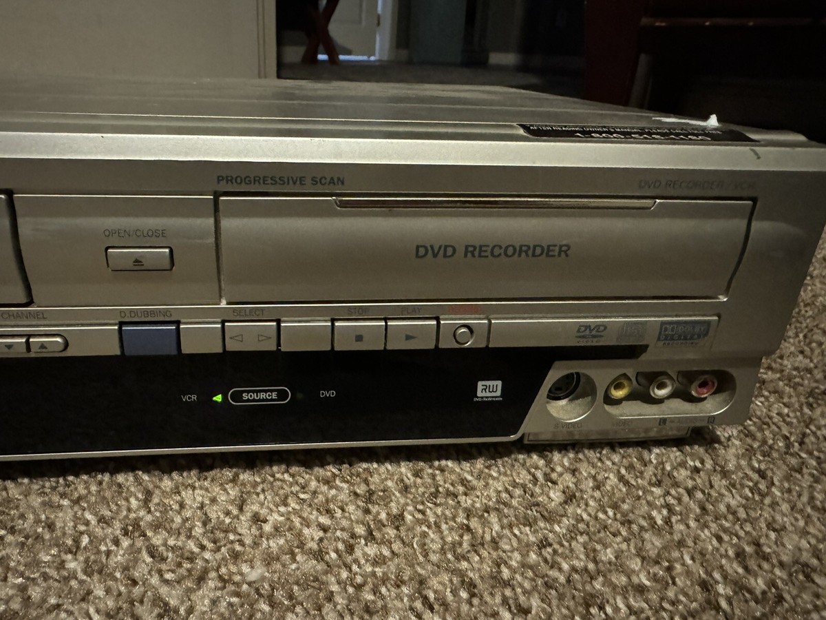Funai SV2000 WV20V6 Video Cassette DVD Recorder VHS DVD Combo