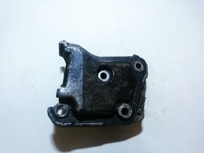 96285843 Engine Mount Bracket and Gearbox Mount Bracket for Peug