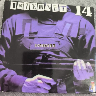 Internet  14  90s Techno Loveparade ähnl. Deep Dance Megamix CD Card