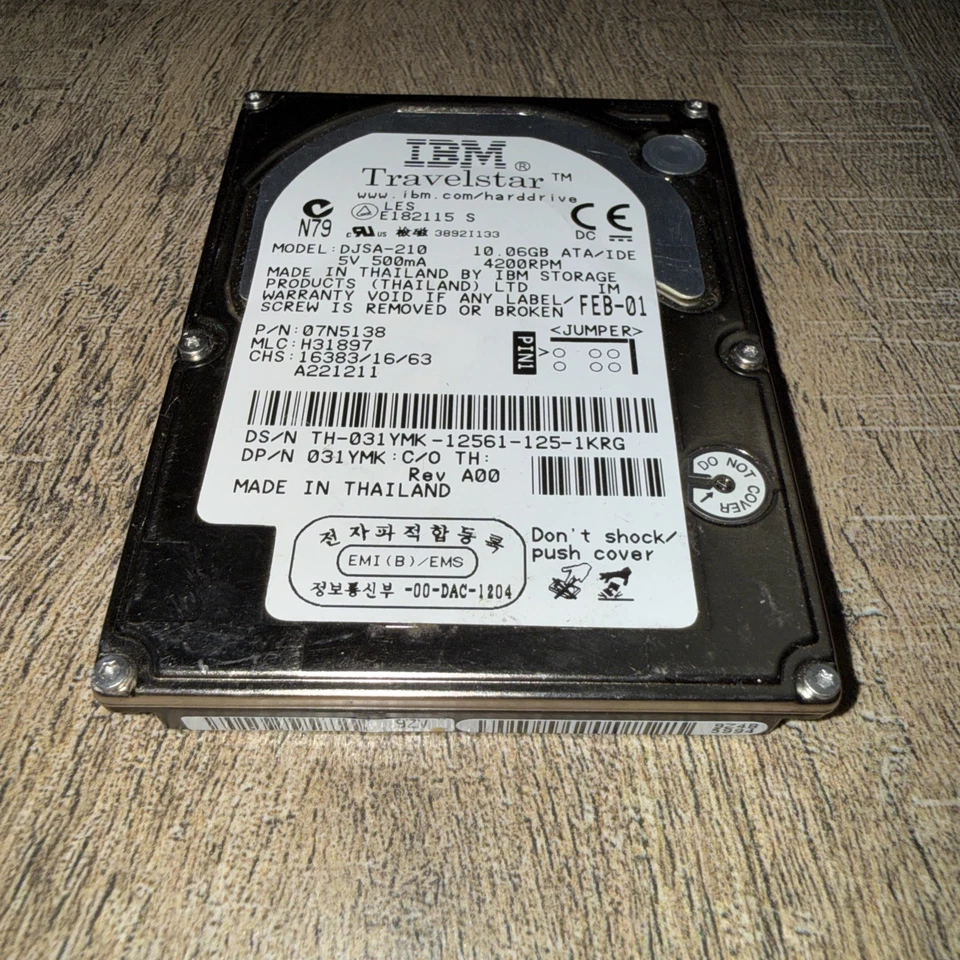 IBM 20GB TravelStar IC25N020ATCS04 IDE 07N9317 Laptop Hard Drive NOT TESTED - Image 3 of 4