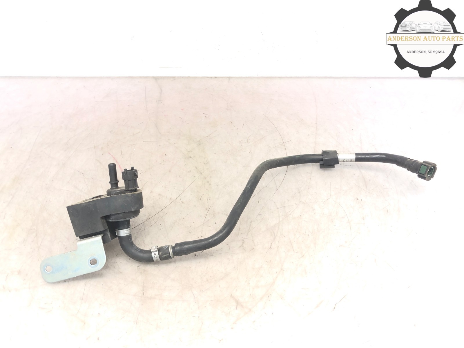 2014-2020 MASERATI QUATTROPORTE 3.8L WASHER SOLENOID VALVE ACTUATOR W/ HOSE OEM