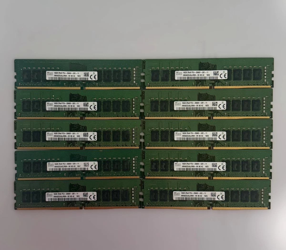 SK hynix Computer PC4-21300 (DDR4-2666) Bus Speed Memory (RAM) for