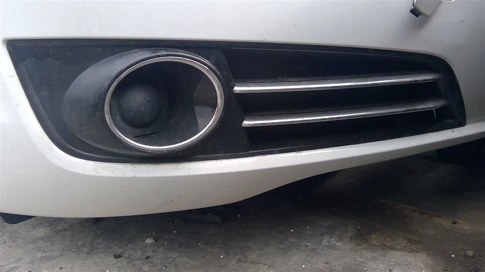 Parrilla de pasajero inferior con control de distancia se adapta a 11-14 AUDI A8 SIN SENSOR  Foto 2 de 4