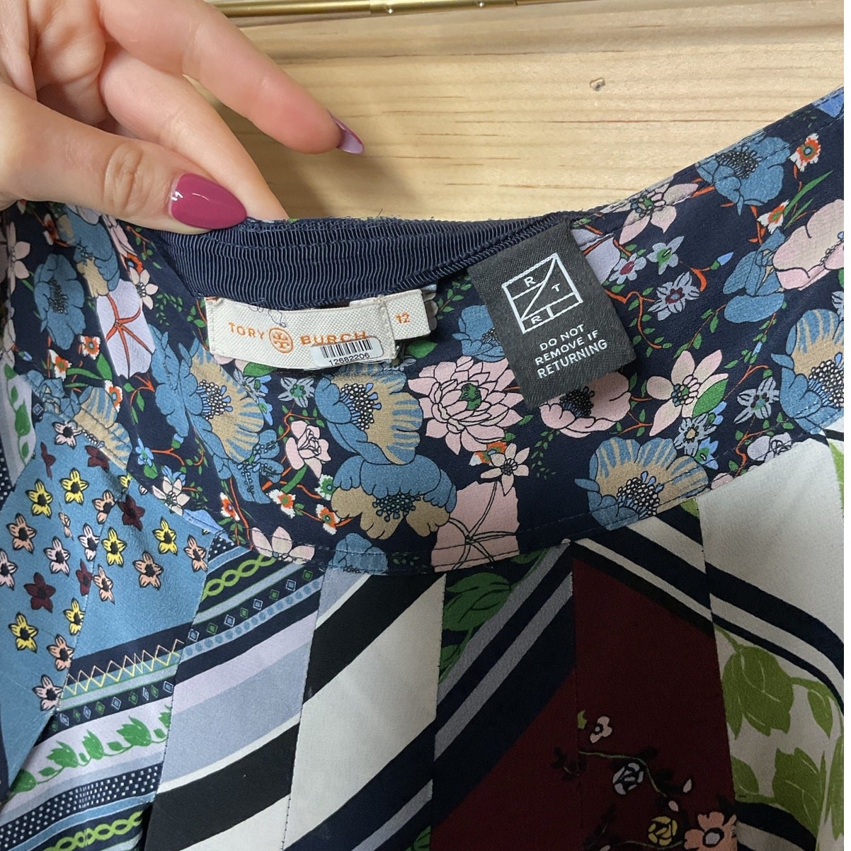 TORY BURCH Multicolored Floral Patchwork Print Pl… - image 5