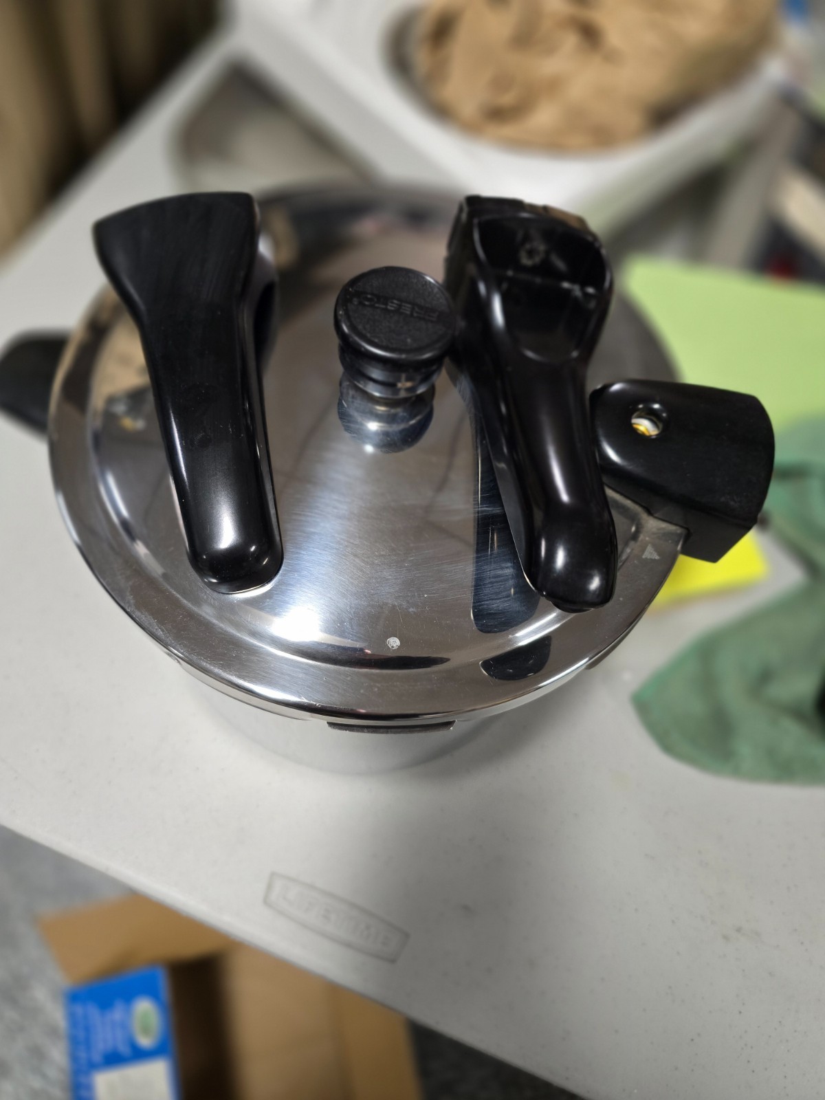 6 Qt 01362 - Unused