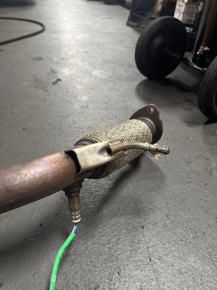 18-24 Toyota Camry/Avalon Catalytic Converter OEM - Image 3 of 4