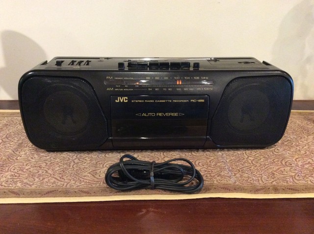 jbl boombox equalizer