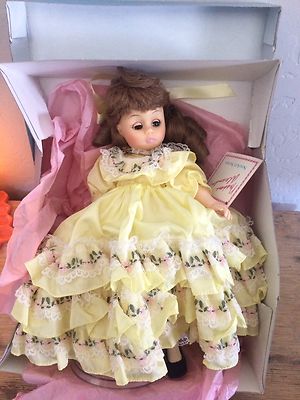 1990 Madame Alexander 12'' Limited Edition GWTW Scarlett Series SUELLEN 1301 