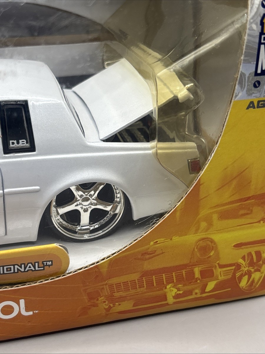 ミニカー DUB CITY '63 Chevy Impala & 1987 Buick Dub City '63